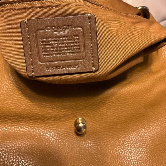 Coach - Picture 5 of 5